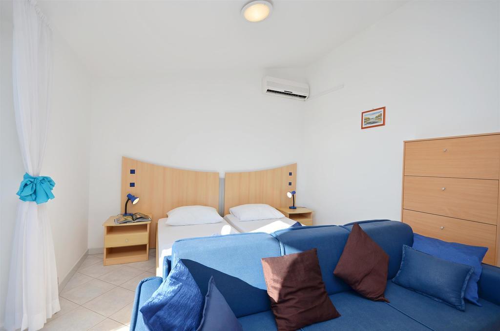 Apartments Mira Трибунь Экстерьер фото