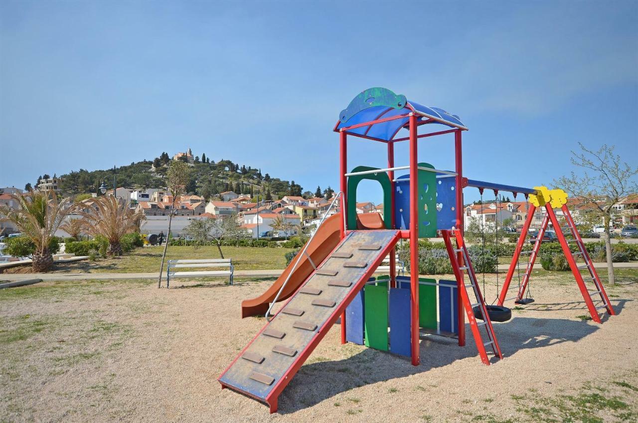 Apartments Mira Трибунь Экстерьер фото